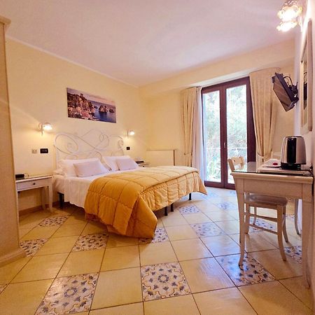 Hotel Cala Marina Кастелламмаре-дель-Голфо Экстерьер фото