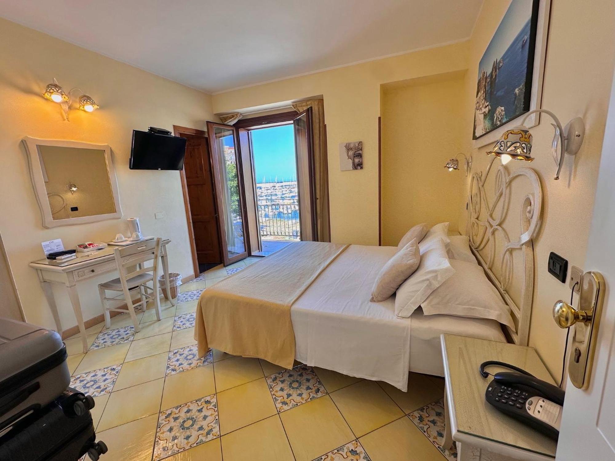 Hotel Cala Marina Кастелламмаре-дель-Голфо Экстерьер фото