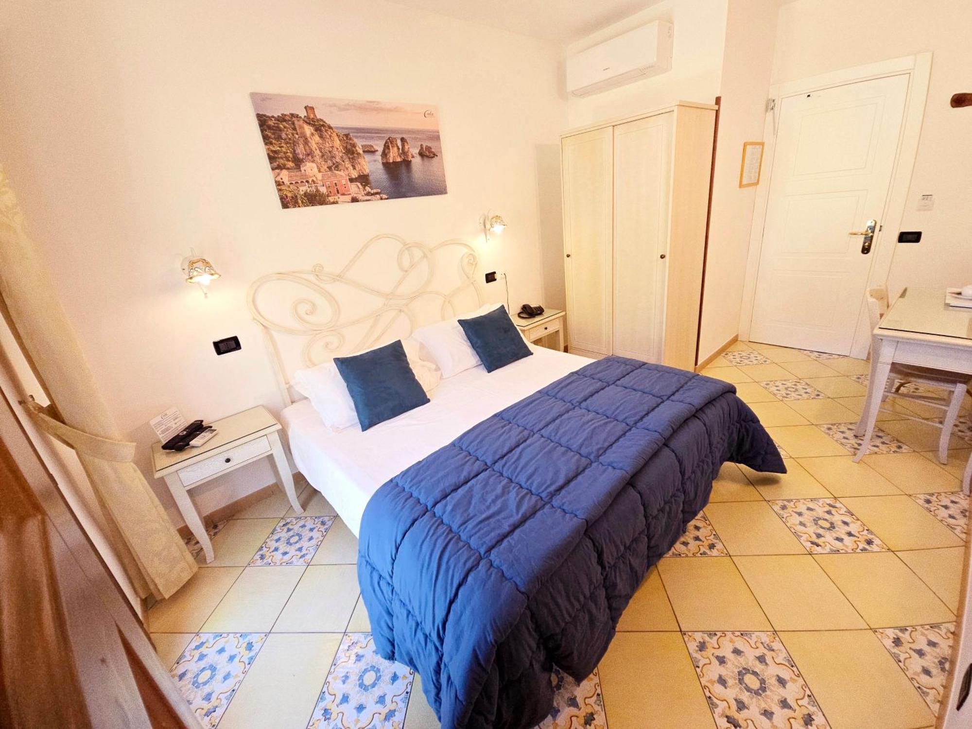 Hotel Cala Marina Кастелламмаре-дель-Голфо Экстерьер фото