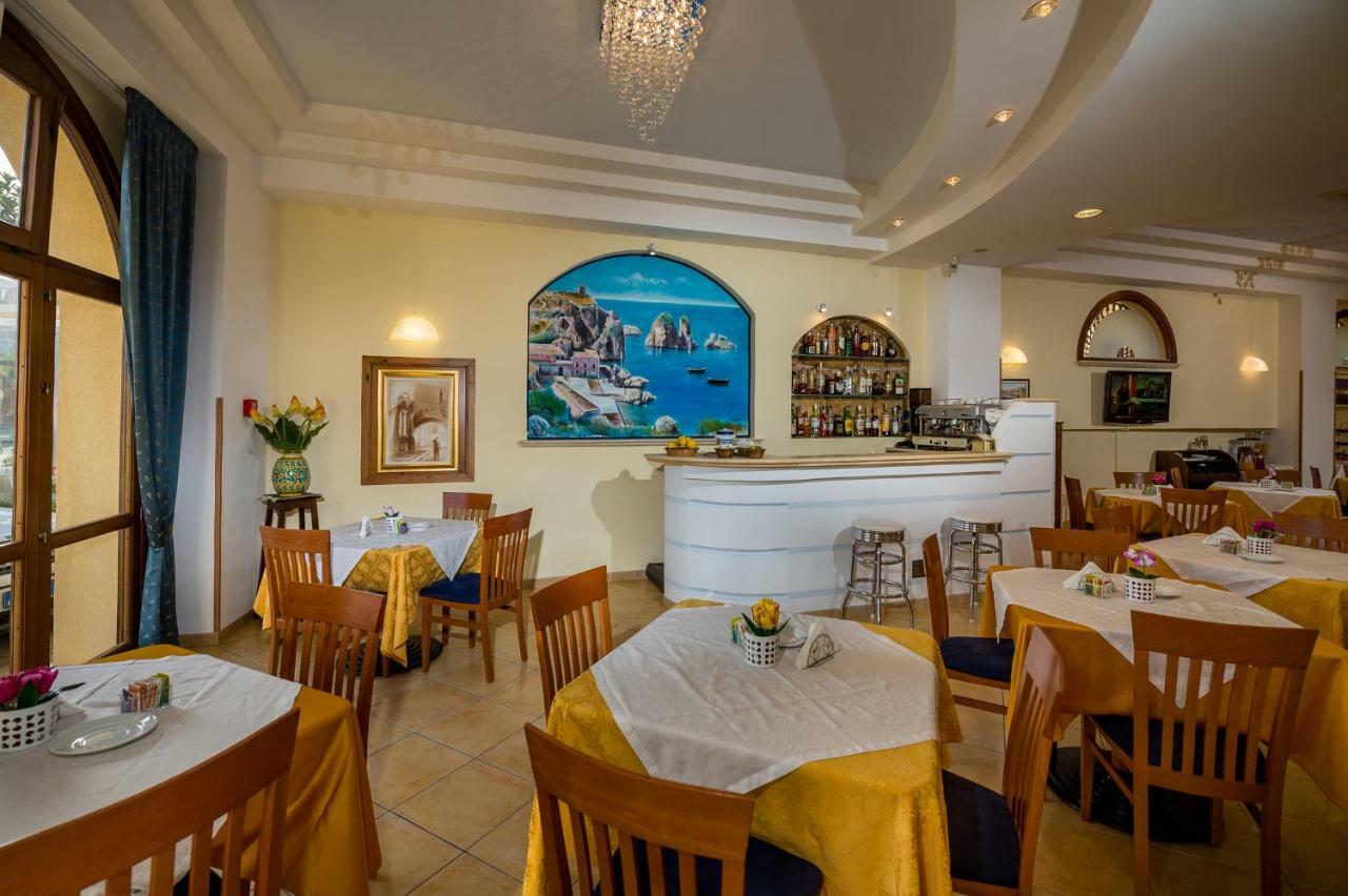 Hotel Cala Marina Кастелламмаре-дель-Голфо Экстерьер фото